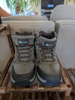 Women's Denali Hiking Boots 🥾