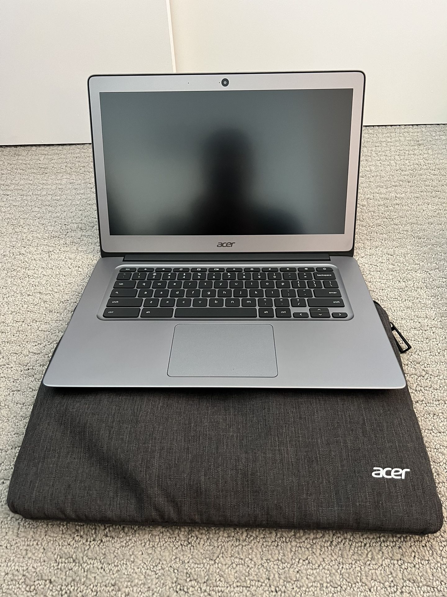 Acer Chromebook 14" Full HD and case - (2 available)