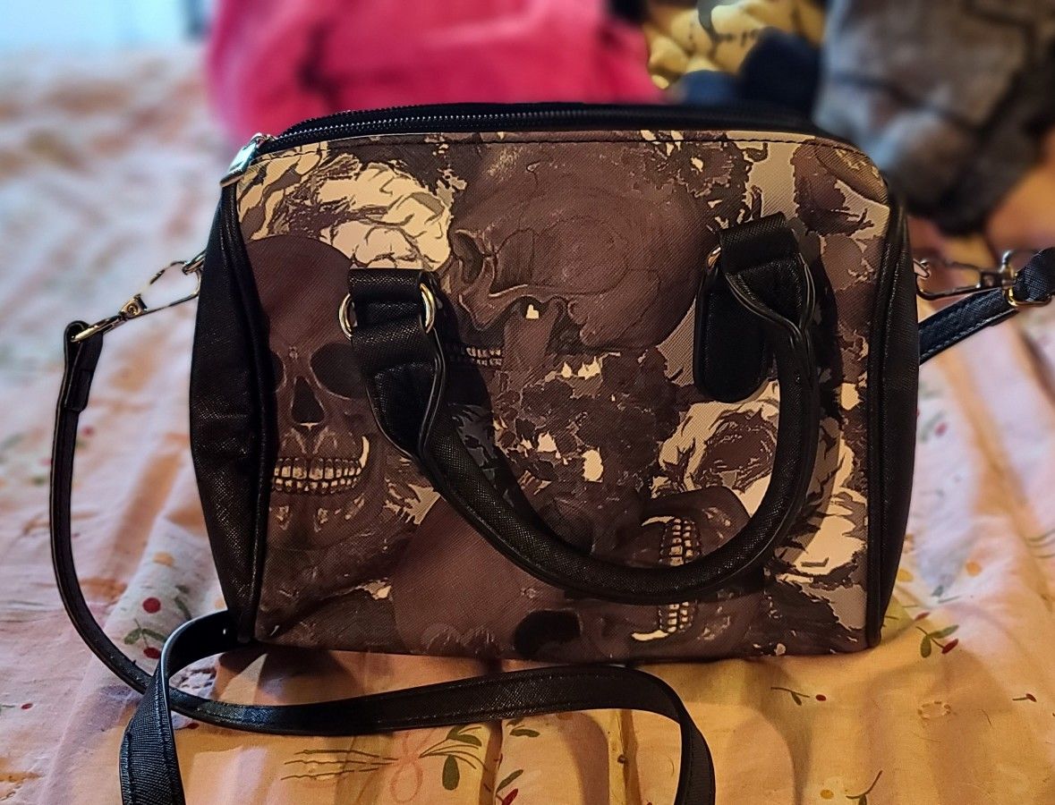 Skull Purse