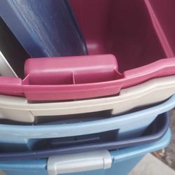 Storage Bins 18 Gallon All With Lids $6 Each ‘30 Gallon $10 Each