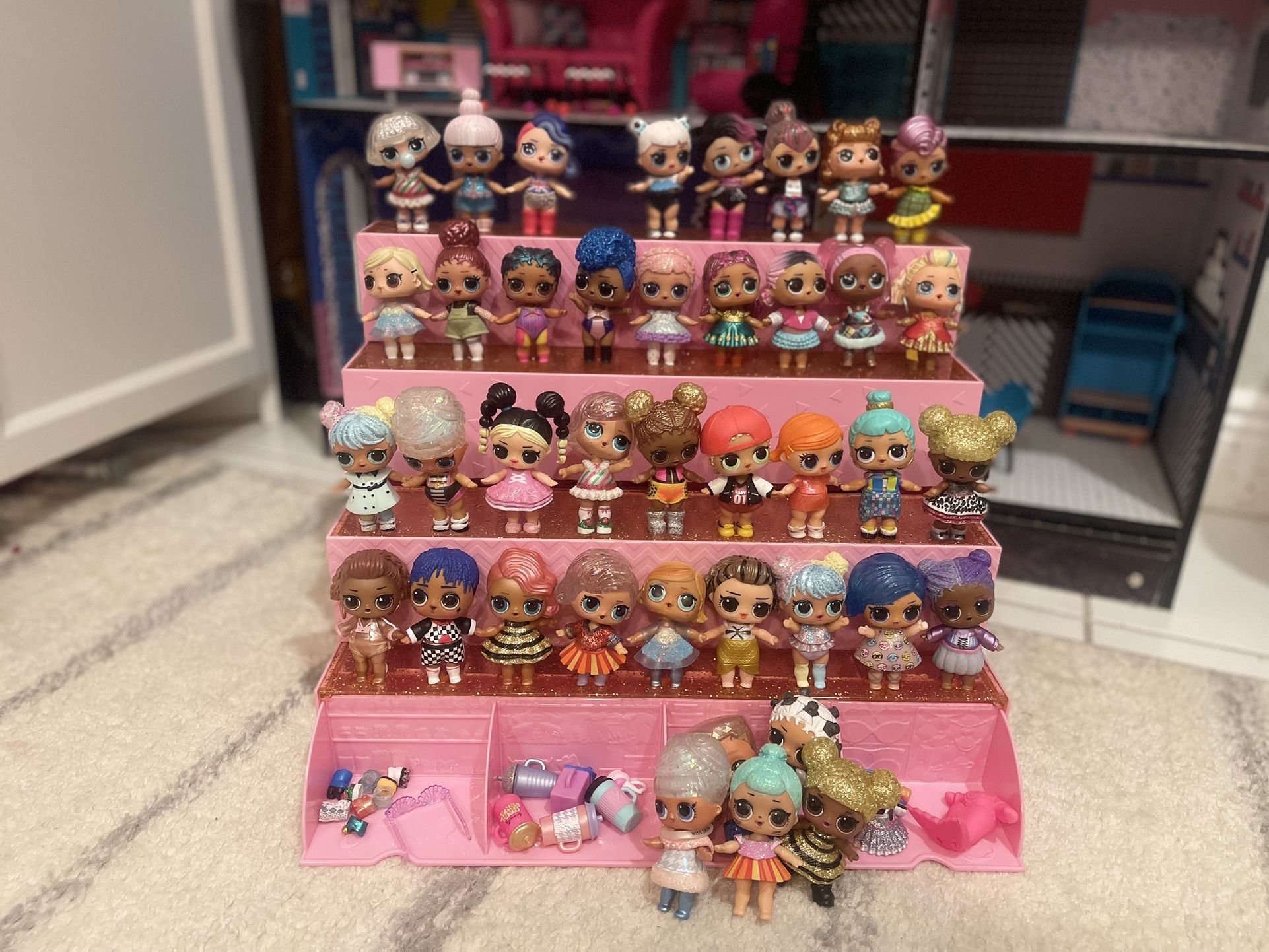 LOL Dolls Surprise Pop Up Store Display Carrying Case w/lot Of LOL Dolls