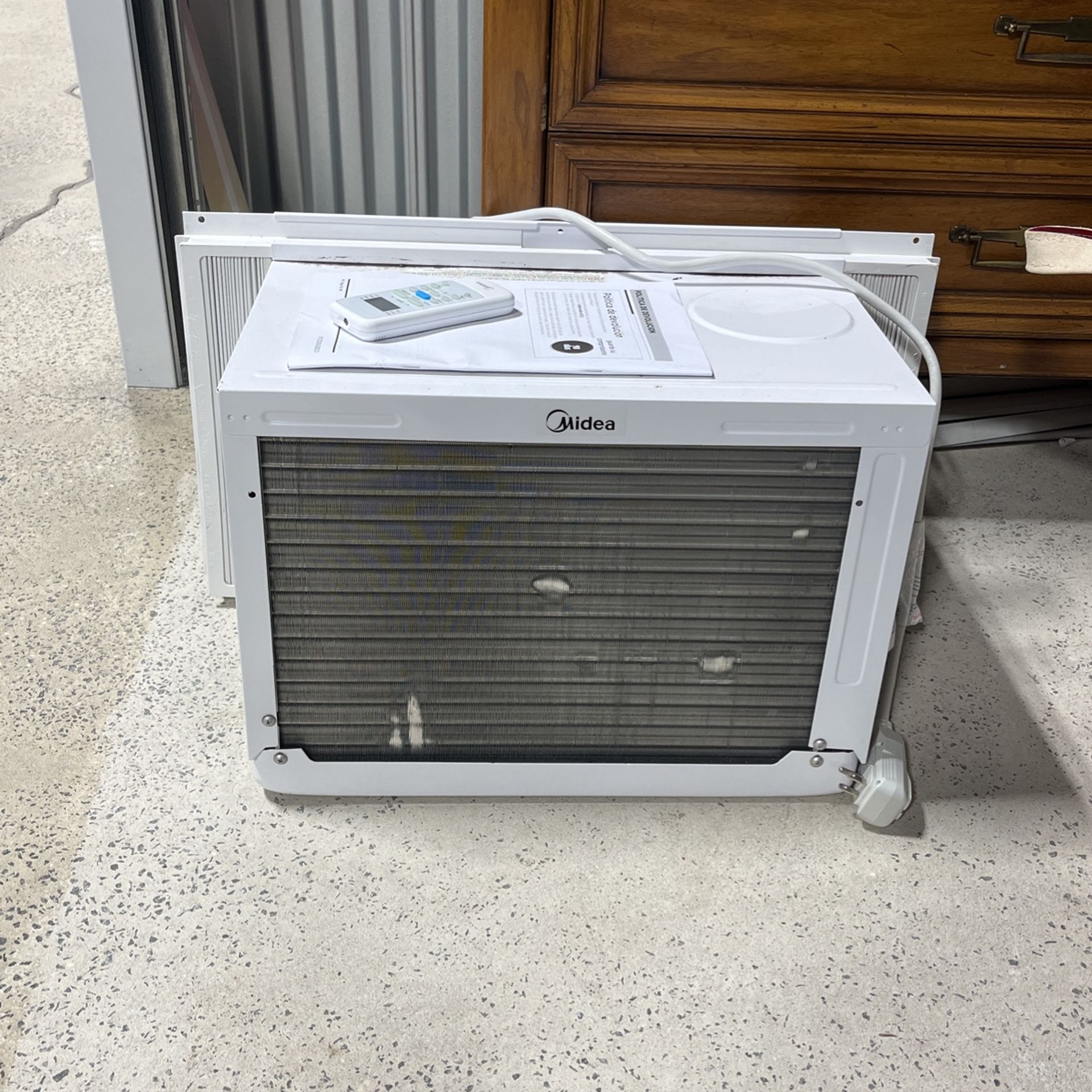 AC Window Unit