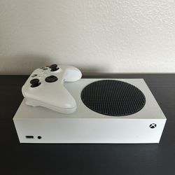 XBOX series S with controller 