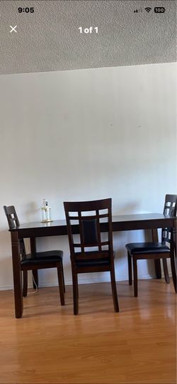 Dining table with 6 chairs