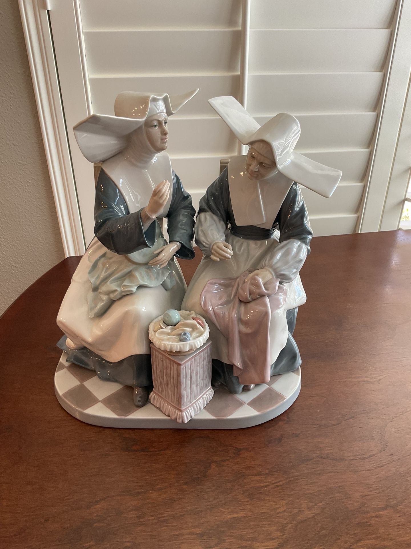 Llardo Nuns