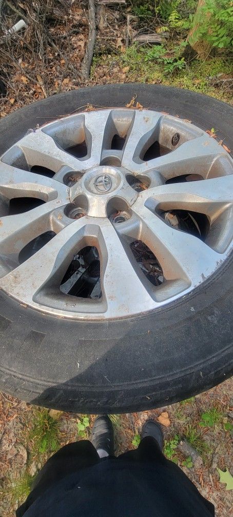 Toyota Tundra / Sequoia Wheels 20'