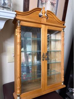 Vintage Oak Wall Hanging Curio Display Cabinet Glass Doors &  Mirrored back 24”x16”x4
