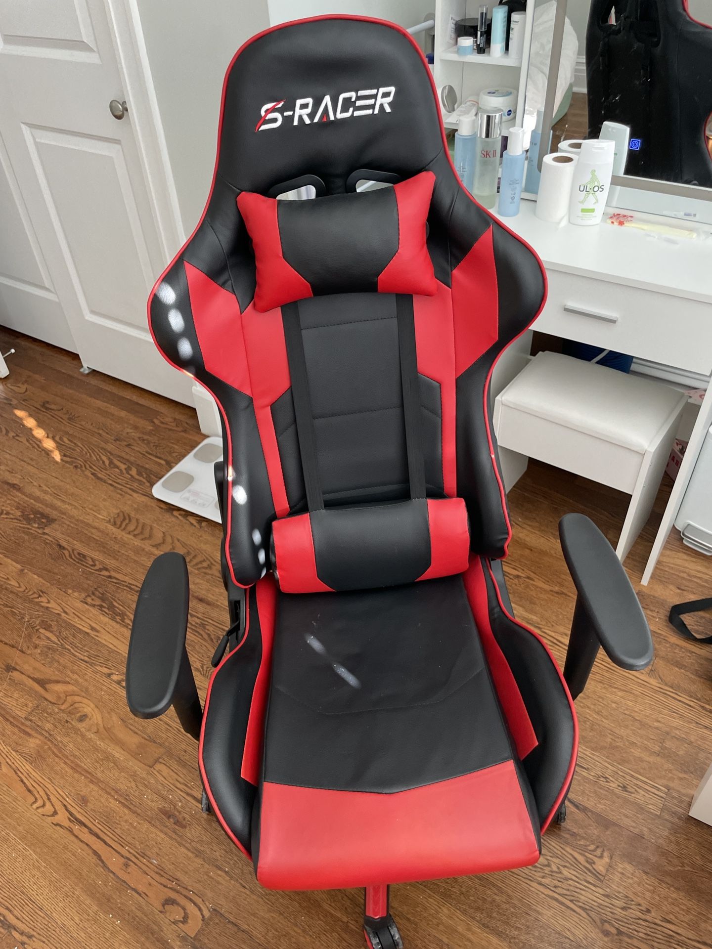Gaming chair