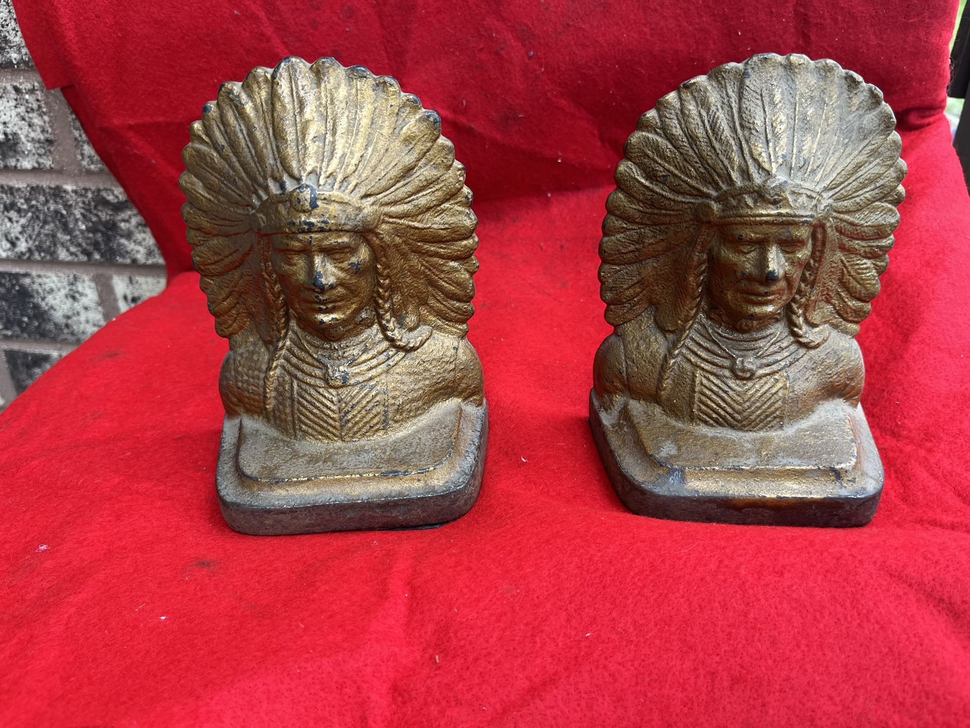 Antique Pair Of Cast Iron Indian Chief Book Ends Bookends