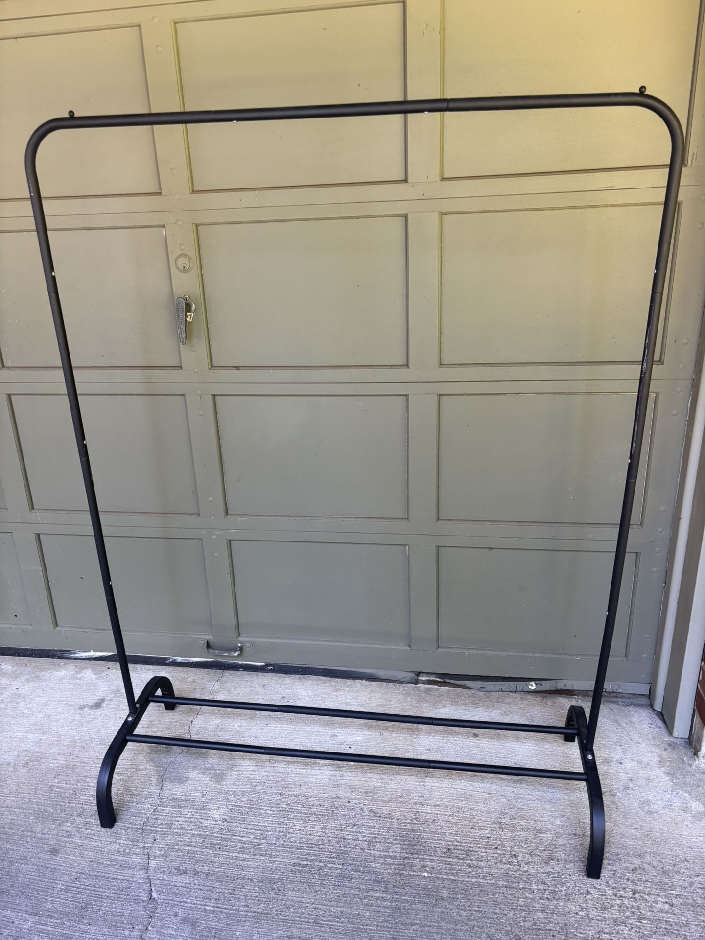 Simple Clothes Rack Free Standing Clothes Hanger