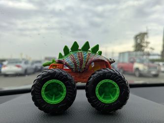 Monster jam stegosaurus hot wheels
