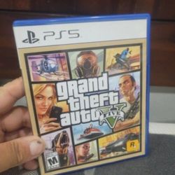 PS5 GTA5  WITH CASE INCLUDED 100% ONLY 20$!