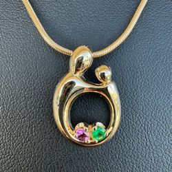 14k yellow gold mother & child pendant with chain