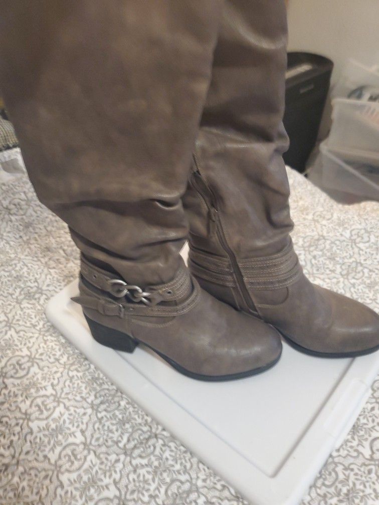 Boots 👢