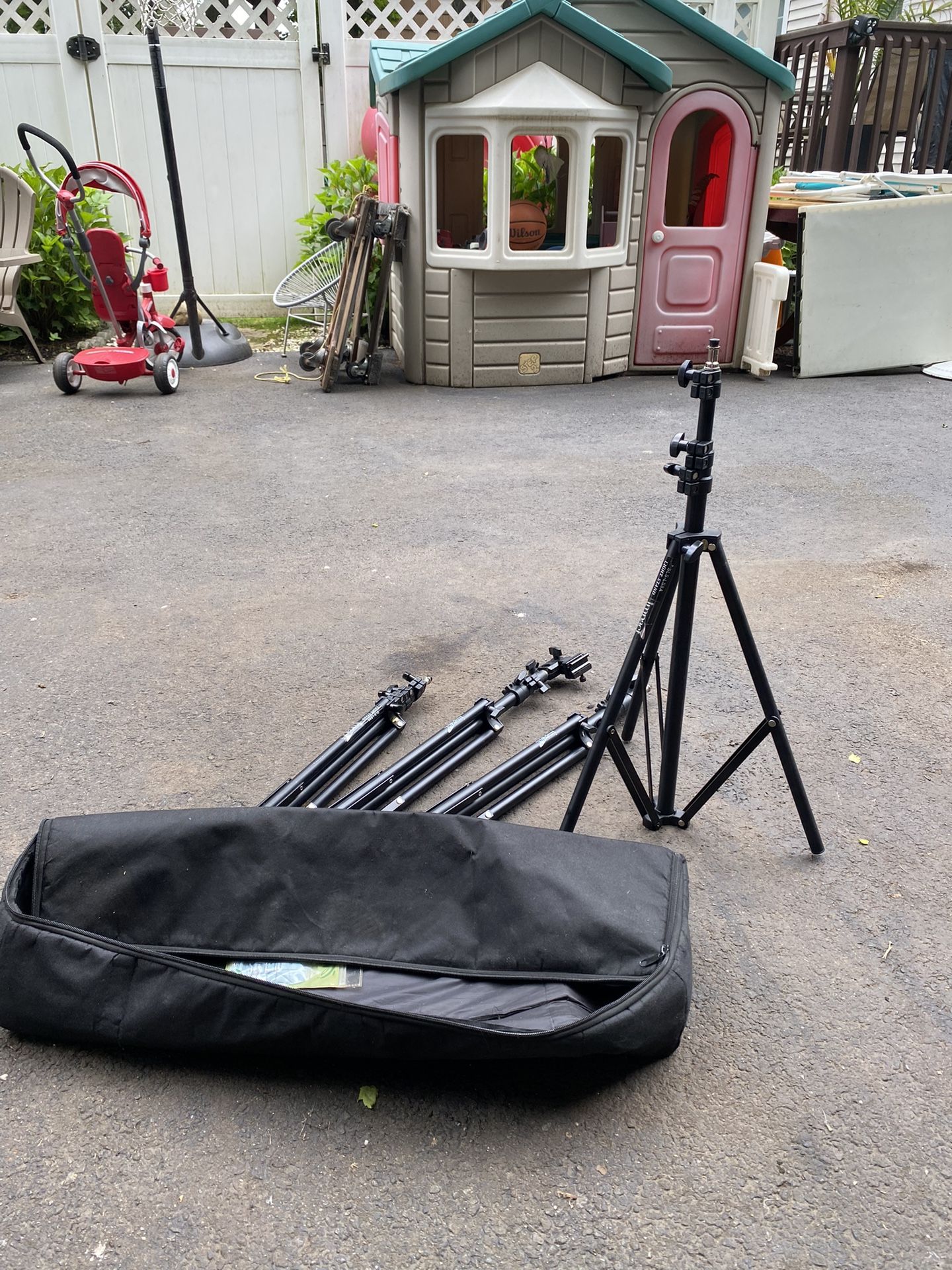 4 Light Stands 
