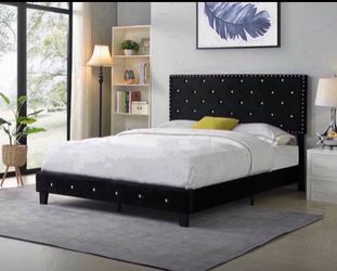 Queen bed + mattress free delivery 🚚 at