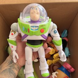 Buzz lightyear
