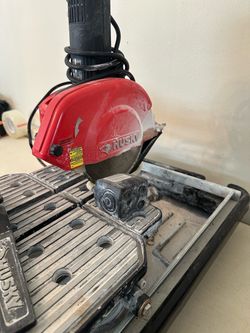 Husky Wet Tile Saw 7” Blade with Stand