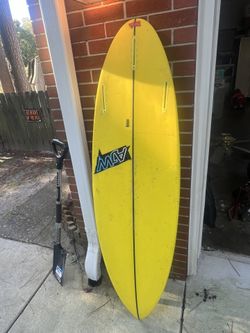 5’8 AJW SURFBOARD