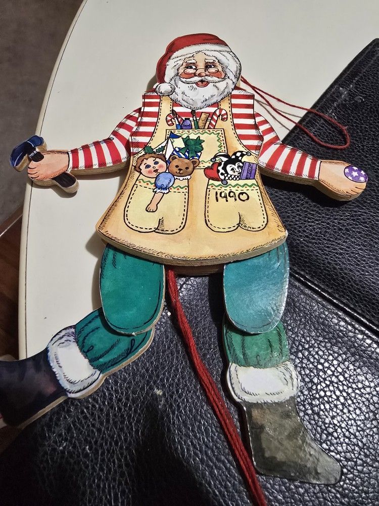 π
SANTA WOODEN ORNAMENT VINTAGE