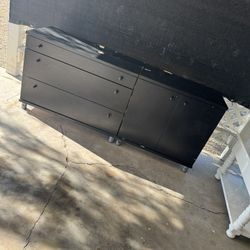 Dresser Furniture 