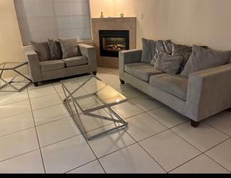 Living room chairs & tables