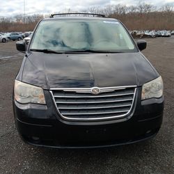 2010 Chrysler Town & Country