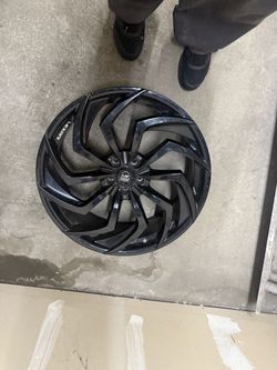 Lexani Gloss Black Alloy Wheel Rim