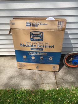 Simmons Twin City Sleeper Bedside Bassinet