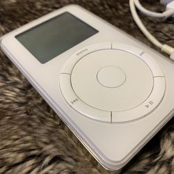 Apple iPod 2nd generation touch wheel 20GB (July 2002)