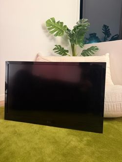 42” LG TV