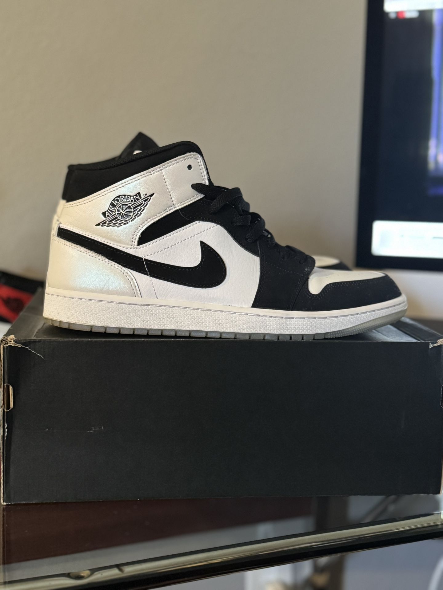 Jordan 1 Mid Diamond Se Sz 12