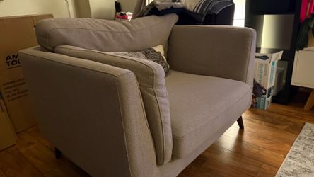 Moving out Sale (Best to sell as a bundle or individual)