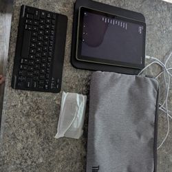 Android Tablet With Bluetooth Keyboard, Mouse, And Stand