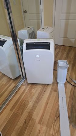 Portable Air Conditioner by Hisense model AP12CR1G. 12,000 BTU in excellent working condition