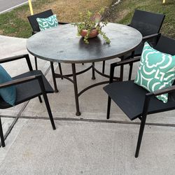DEDON Outdoor Patio Dining Set
