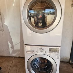 Lg Washer And Electric Dryer Stackable 