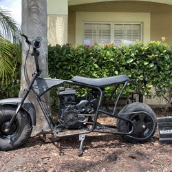 Skreeetched Monster Moto Mini Bike