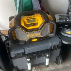 Dewalt Bluetooth Speaker 