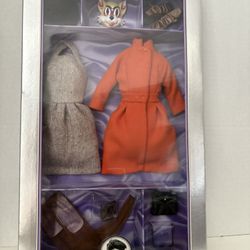 Breakfast At Tiffany’s Cat mask outfit -new