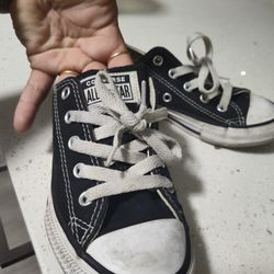 size 12 Converse And Shirts 