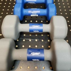 5lb And 10lb Dumbells $35 Takes All ----NICE GIFT 💪👍





