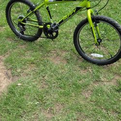 Huffy Granite 20" Kids Bike (very good condition) Retail 150$ Selling $50