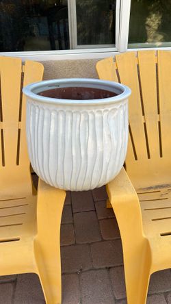 Beautiful White Ceramic Pot