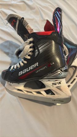 Bauer Vapor X4 Skates Size 7.5