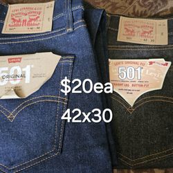 2 Pair 42x30 Levi's 