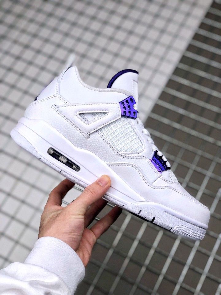 Air Jordan 4 “Court Purple”size 4 to 13 available