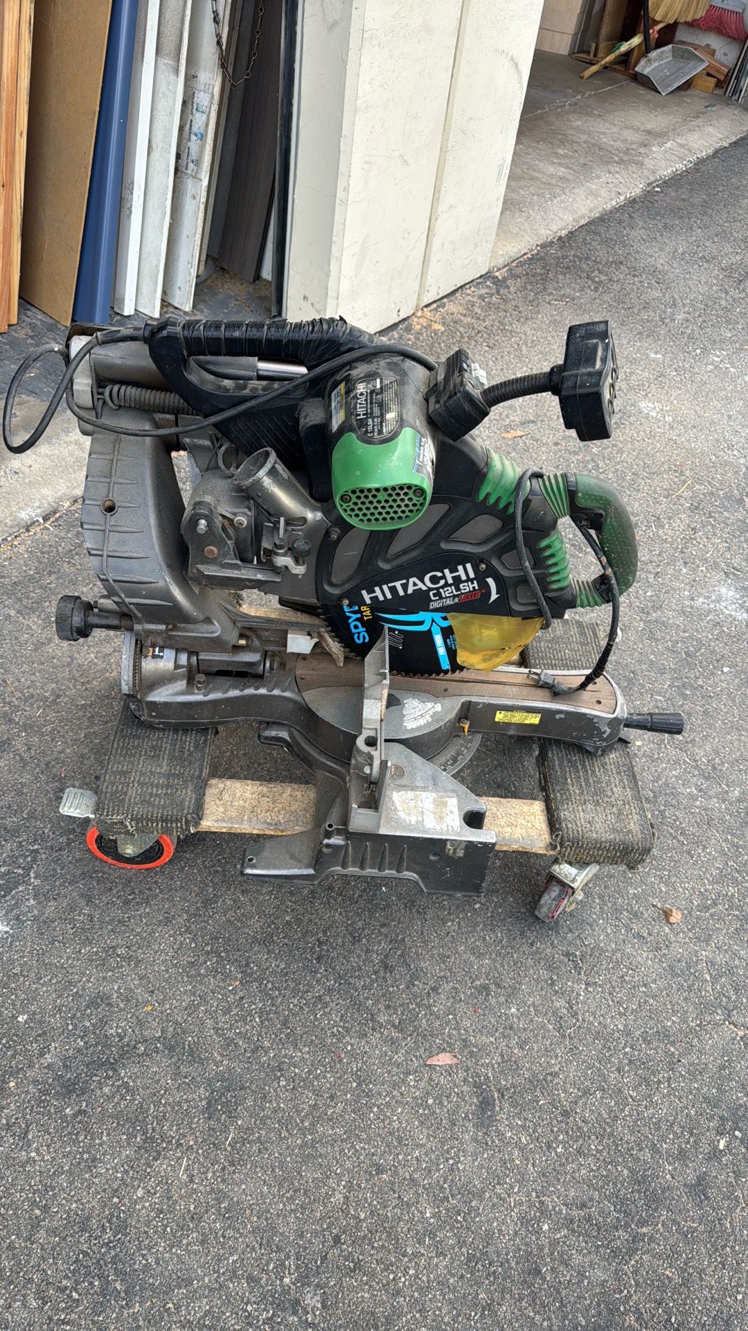 Hitachi 12” Slide Compound Miter Saw