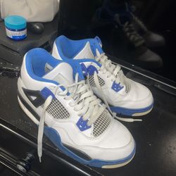 Jordan Retro 4’s 