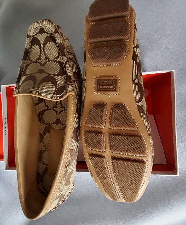 Coach Driving Moc / New In Box/sz 7.5